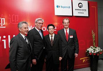 presse_eroeffnung-2005_09_356x246